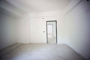 Room in 4 BHK Apartment at Vasna – for Sale