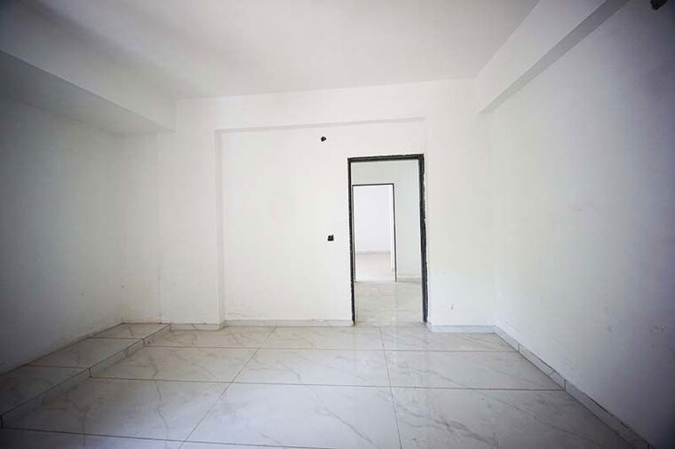 Room, vasna 4 Bedroom 360 Sq.Yd. Apartment In Vasna Ahmedabad 10481295