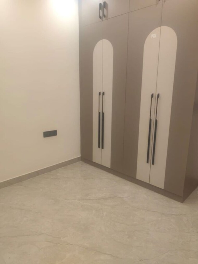 Room, puri-kohinoor 3 Bedroom 150 Sq.Yd. Builder Floor In Sector 89 Faridabad 10481332