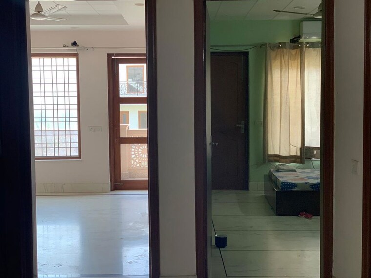 Room, malviya nagar 2 Bedroom 100 Sq.Ft. Builder Floor In Malviya Nagar Delhi 10481391