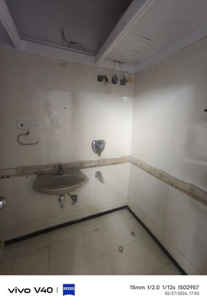 Bathroom in 3 BHK Apartment at Sector 17 Sanpada – for Rent