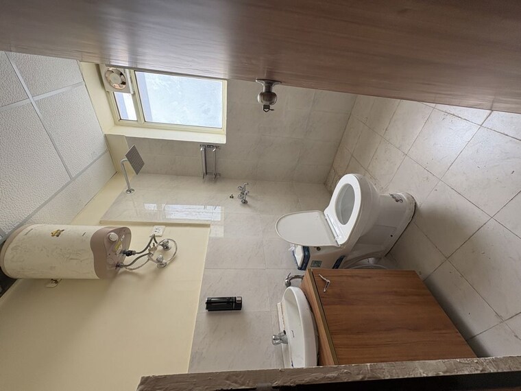 Bathroom, pyramid-altia 3 Bedroom 800 Sq.Ft. Apartment In Sector 70 Gurgaon 10481476