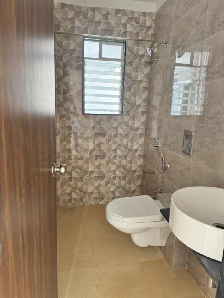 Bathroom, mahavir-square 3 Bedroom 1027 Sq.Ft. Apartment In Manpada Thane 10481501