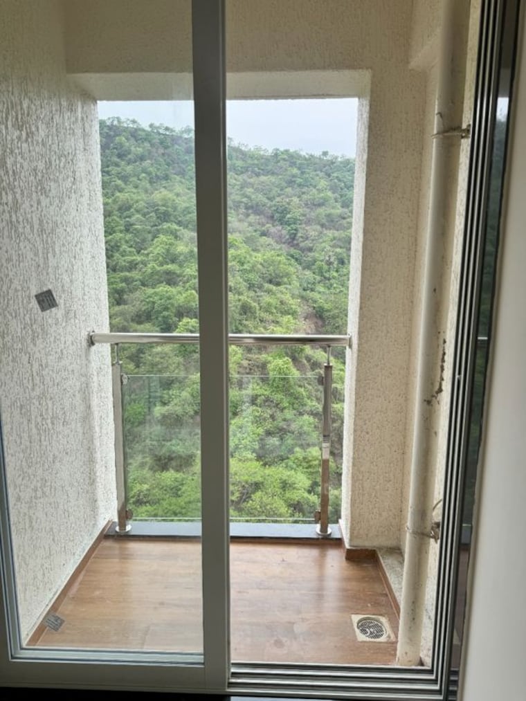 Balcony, mahavir-square 3 Bedroom 1027 Sq.Ft. Apartment In Manpada Thane 10481501