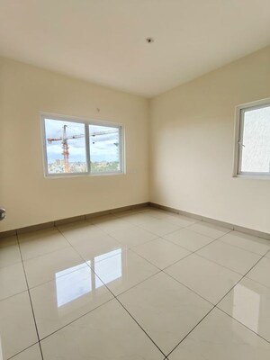 Room in 3 BHK Apartment at TVS Emerald Jardin, Singasandra – for Sale