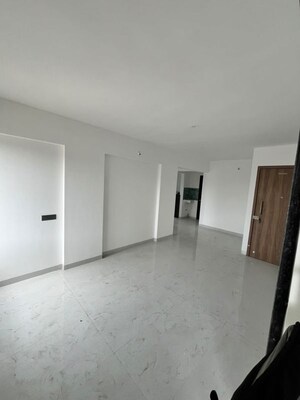 Hall in 2 BHK Apartment at Kamgar Putala Vasahat – for Rent