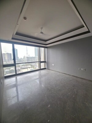 Room in 3 BHK Apartment at Lodha Trump Tower, Worli – for Sale