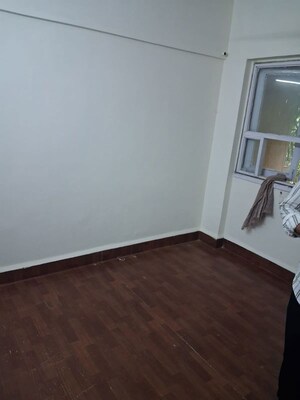 Room in 2 BHK Apartment at Maharaja Surajmal Apartment, Andheri West – for Rent