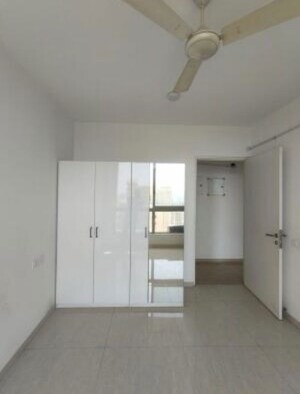 Bedroom in 2 BHK Apartment at Hiranandani Estate Rodas Enclave, Ghodbunder Road – for Rent