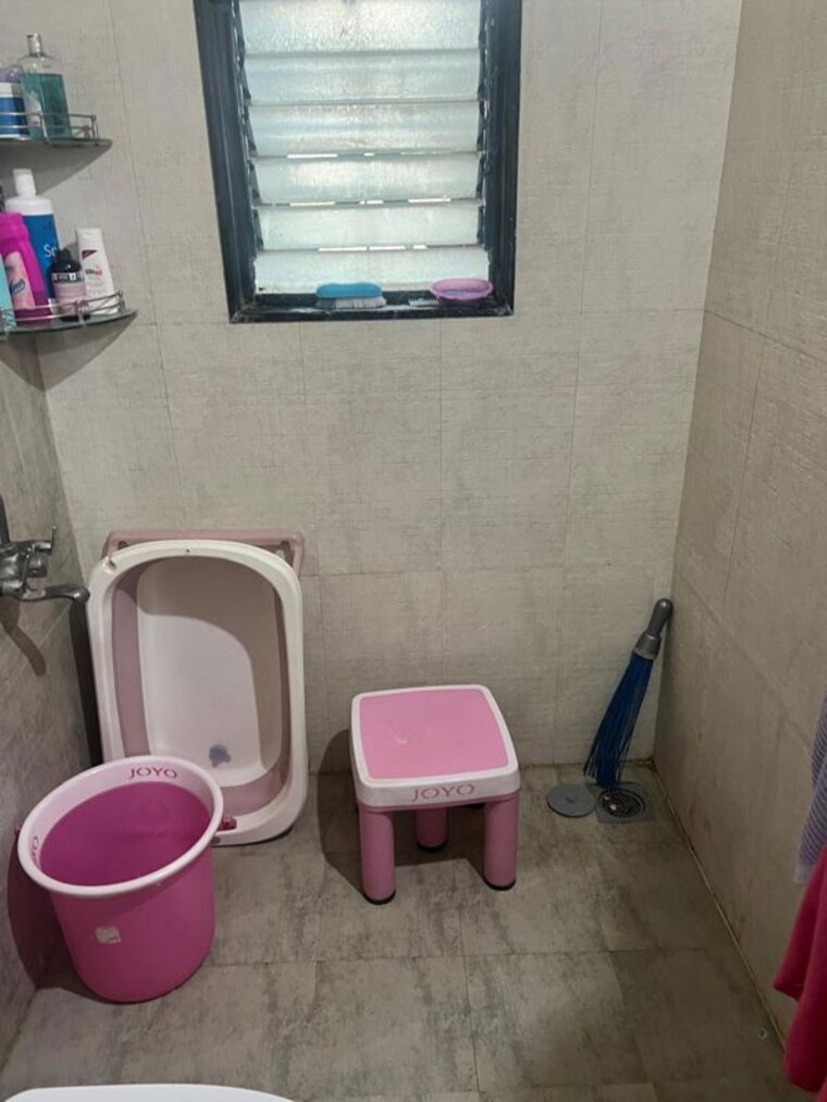 Bathroom, goel-ganga-preet 3 Bedroom 1600 Sq.Ft. Apartment In Aundh Pune 10481691