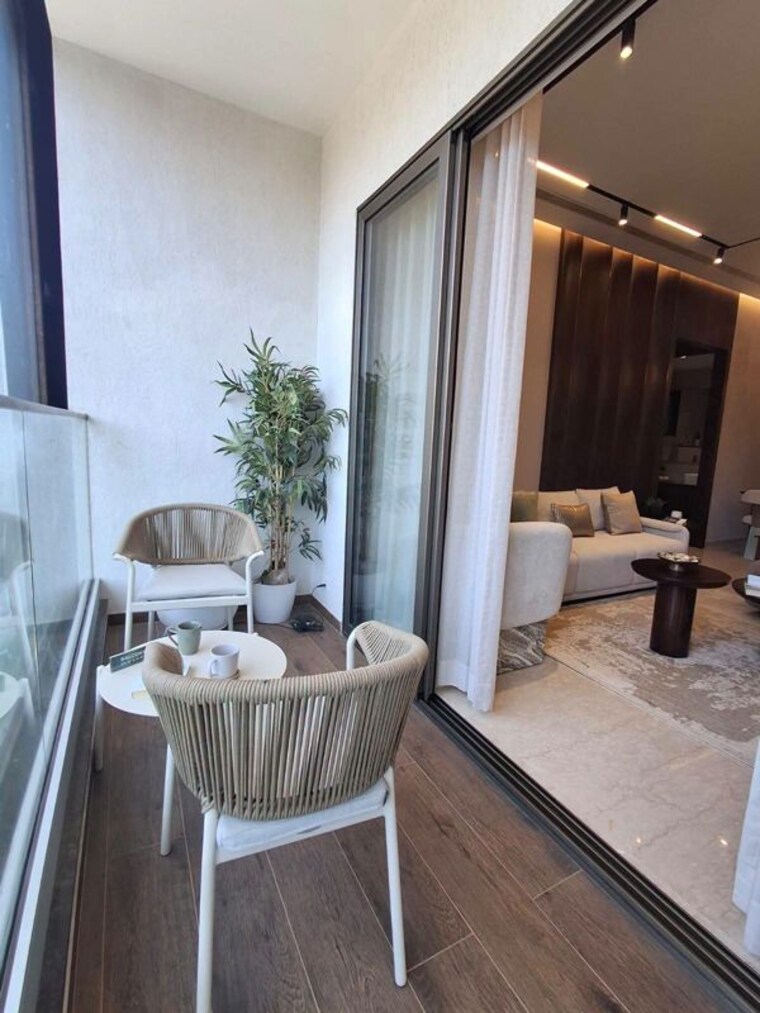 Balcony, purva-estrella 5 Bedroom 3210 Sq.Ft. Penthouse In Lokhandwala Mumbai 10481697