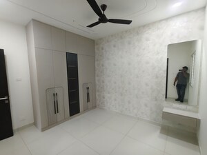 Room in 3 BHK Apartment at Aparna Zenon, Puppalaguda – for Rent