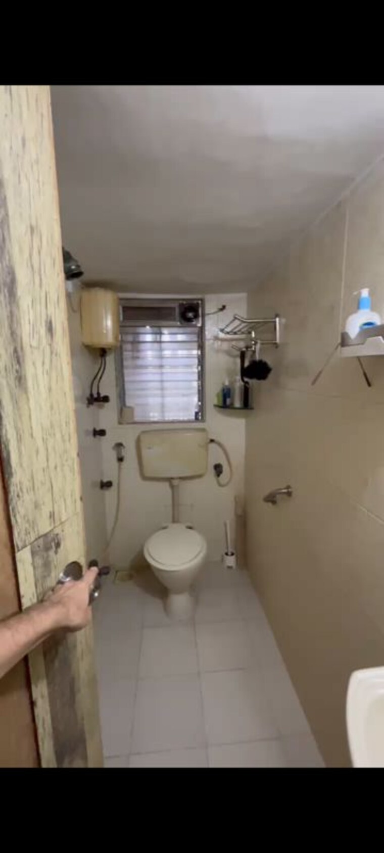 Bathroom, amarnath-towers 1.5 Bedroom 600 Sq.Ft. Apartment In Andheri West Mumbai 10481706