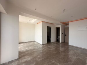 Room in 3 BHK Apartment at Dn Nagar – for Sale