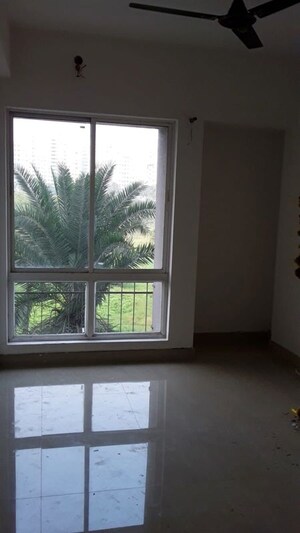 Room in 2 BHK Apartment at Merlin Maximus, Sodepur – for Sale