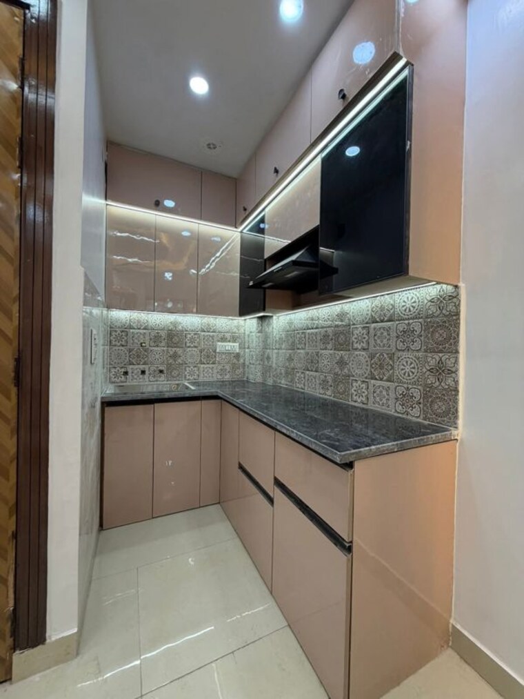 Kitchen, uttam nagar 2 Bedroom 457 Sq.Ft. Builder Floor In Uttam Nagar Delhi 10481756