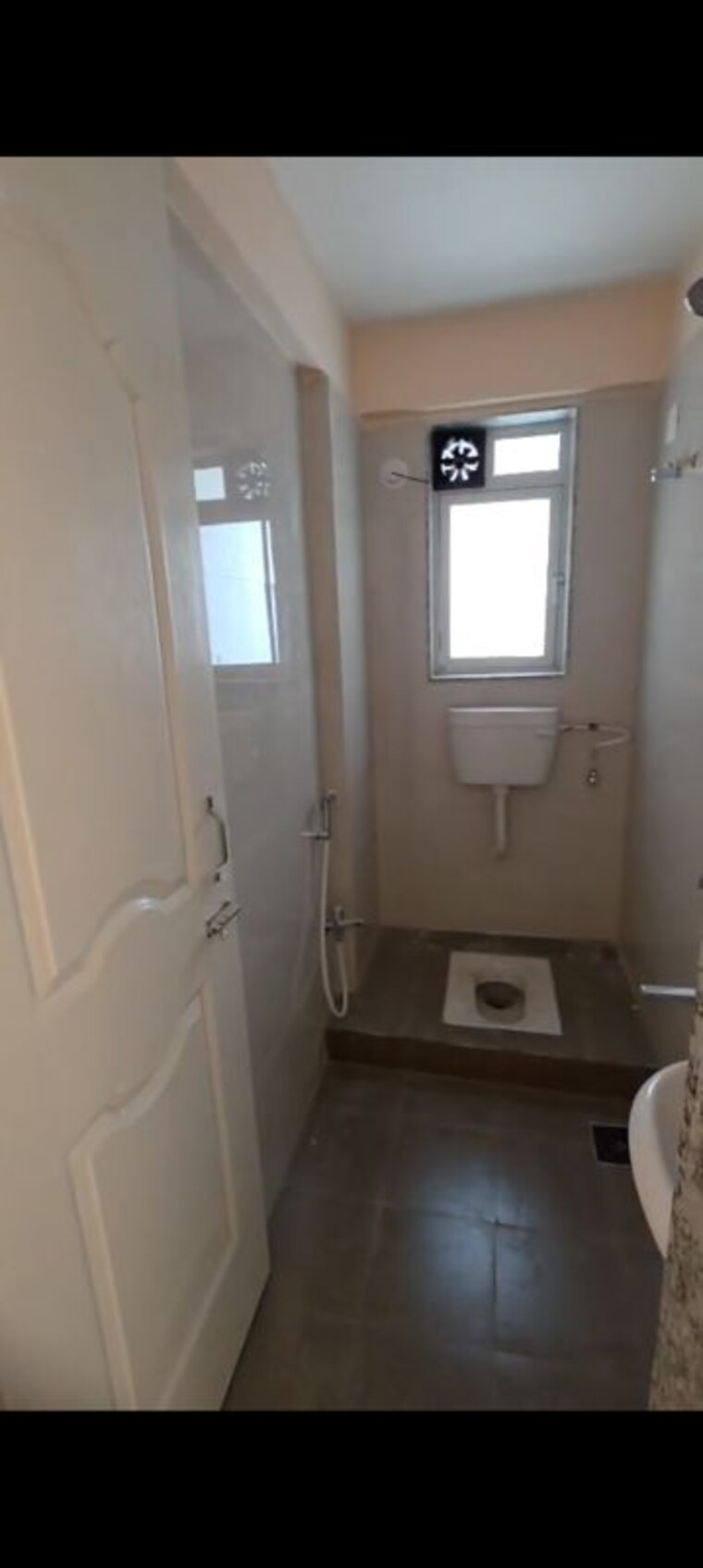 Bathroom, kurla west 1 RK 250 Sq.Ft. Apartment In Kurla West Mumbai 10481782
