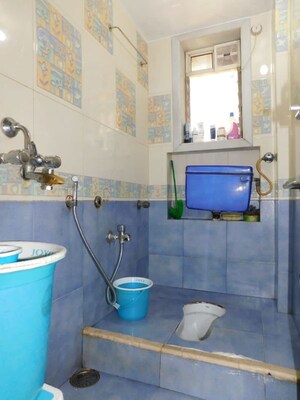 Bathroom in 2 BHK Apartment at Sion – for Rent