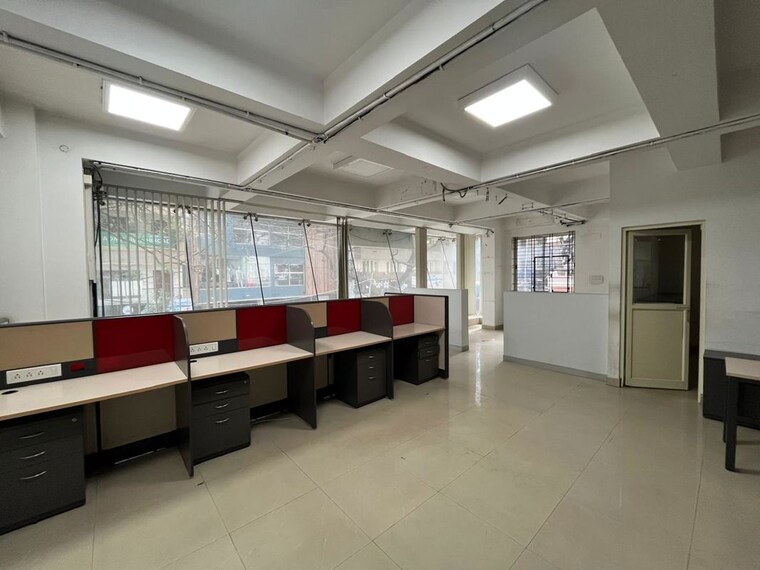  Parking, high grounds Commercial Office Space 1650 Sq.Ft. In High Grounds Bangalore 10481802