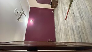 Master Bedroom in 3 BHK Builder Floor at Chittaranjan Park – for Rent