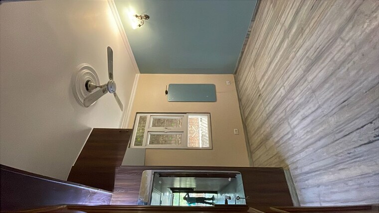 Bedroom, chittaranjan park 3 Bedroom 160 Sq.Yd. Builder Floor In Chittaranjan Park Delhi 10481824