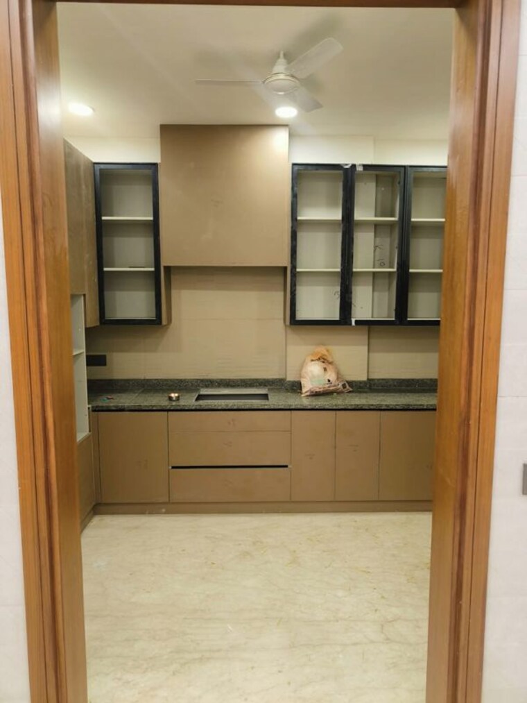 Kitchen, greater kailash i 3 Bedroom 1872 Sq.Ft. Builder Floor In Greater Kailash I Delhi 10481840