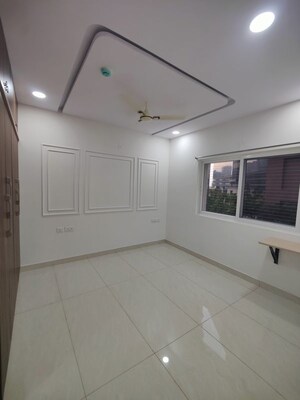 Room in 3 BHK Apartment at Prestige Beverly Hills, Kokapet – for Rent
