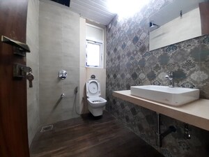 Bathroom in 3 BHK Apartment at Upper East 97, Malad East – for Rent