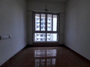 Room in 3 BHK Apartment at Upper East 97, Malad East – for Rent