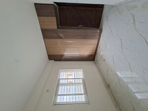 Furnished Amenities in 3 BHK Builder Floor at Singasandra – for Rent