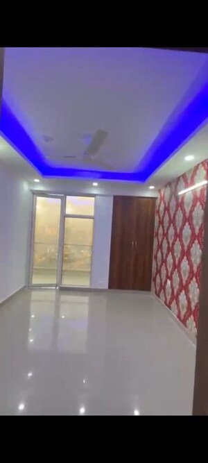 Bedroom in 2.5 BHK Apartment at Nirala Greenshire, Sector 2 Greater Noida – for Rent