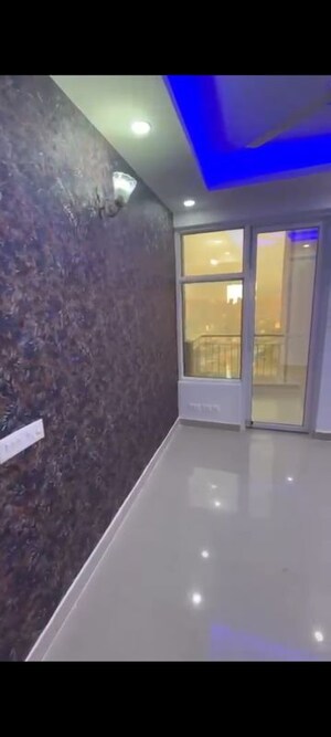 Furnished Amenities in 2.5 BHK Apartment at Nirala Greenshire, Sector 2 Greater Noida – for Rent