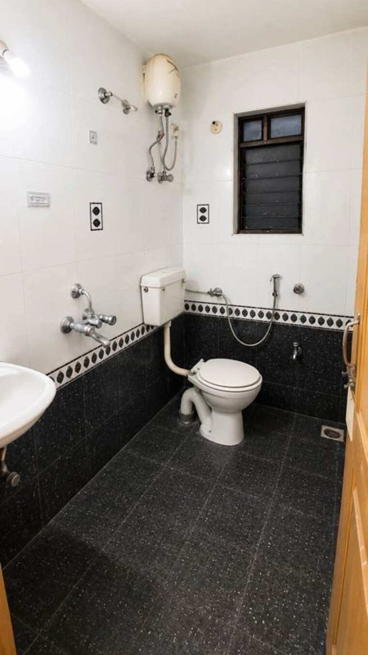 Bathroom, kailash-park-chs-kalyan 1 Bedroom 650 Sq.Ft. Apartment In Kalyan West Thane 10481864
