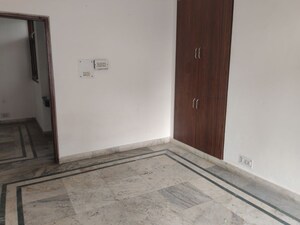 3 BHK Apartment For Rent in Sector 16 A
