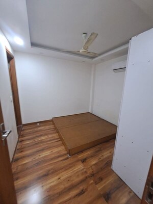 Room in 2 BHK Builder Floor at Malviya Nagar – for Rent