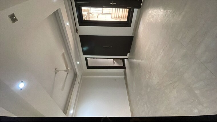 Bedroom, greater kailash ii 3 Bedroom 250 Sq.Yd. Builder Floor In Greater Kailash ii Delhi 10481887