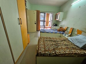 Bedroom in 3.5 BHK Apartment at Madhuban Society, Vishrantwadi – for Rent