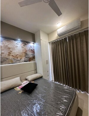Furnished Amenities in 2 BHK Apartment at Shree Vardhman Green Court, Sector 90 – for Sale