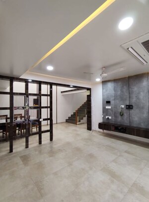Parking in 3 BHK Villa at Atul Western Hills TownHouses, Baner – for Rent