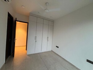 Room in 3 BHK Apartment at Lodha The Park, Worli – for Sale