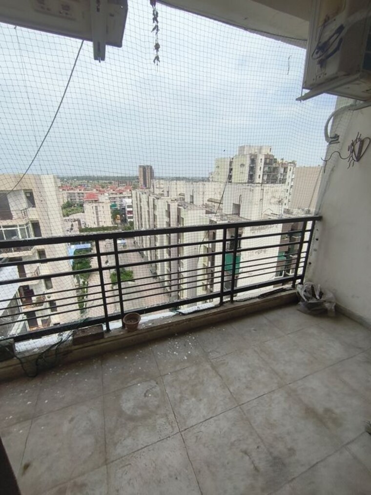 Balcony, ambala highway 5 Bedroom 2200 Sq.Ft. Apartment In Ambala Highway Zirakpur 10467853