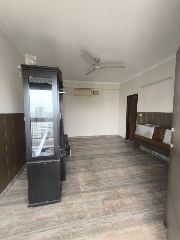 Room, ambala highway 5 Bedroom 2200 Sq.Ft. Apartment In Ambala Highway Zirakpur 10467853