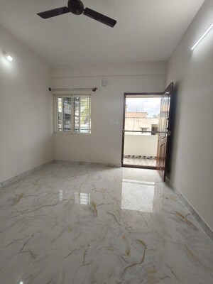 Room in 2 BHK Apartment at Malleshpalya – for Rent