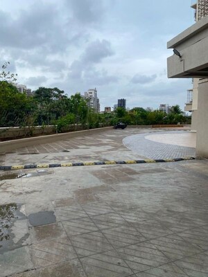 2 BHK Apartment – Garden View at Raheja Tipco Heights, Malad East - for Rent