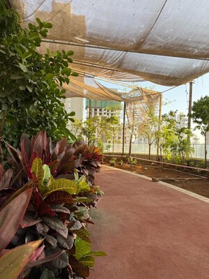 2 BHK Apartment – Garden View at Marathon Montesouth 2, Byculla West - for Sale