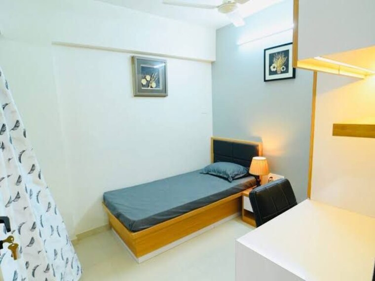 Bedroom, pareena-om-apartments 1 RK 135 Sq.Ft. Apartment In Sector 112 Gurgaon 10481993