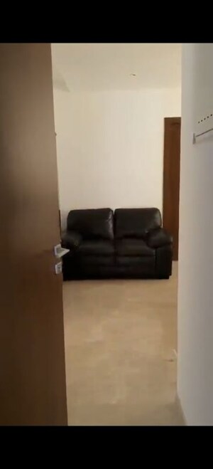 Furnished Amenities in 3 BHK Apartment at Hiranandani Lake Enclave Glendale, Thane West – for Sale