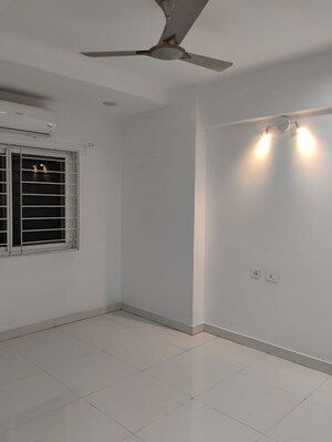Room in 4 BHK Apartment at SMR Vinay Iconia Hyderabad, Kondapur – for Rent