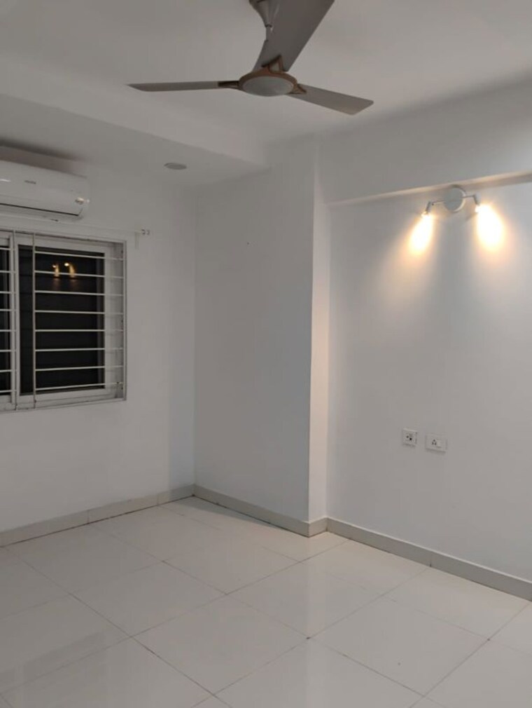 Room, smr-vinay-iconia-hyderabad 4 Bedroom 2925 Sq.Ft. Apartment In Kondapur Hyderabad 10482016