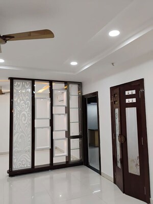Room in 4 BHK Apartment at SMR Vinay Iconia Hyderabad, Kondapur – for Rent